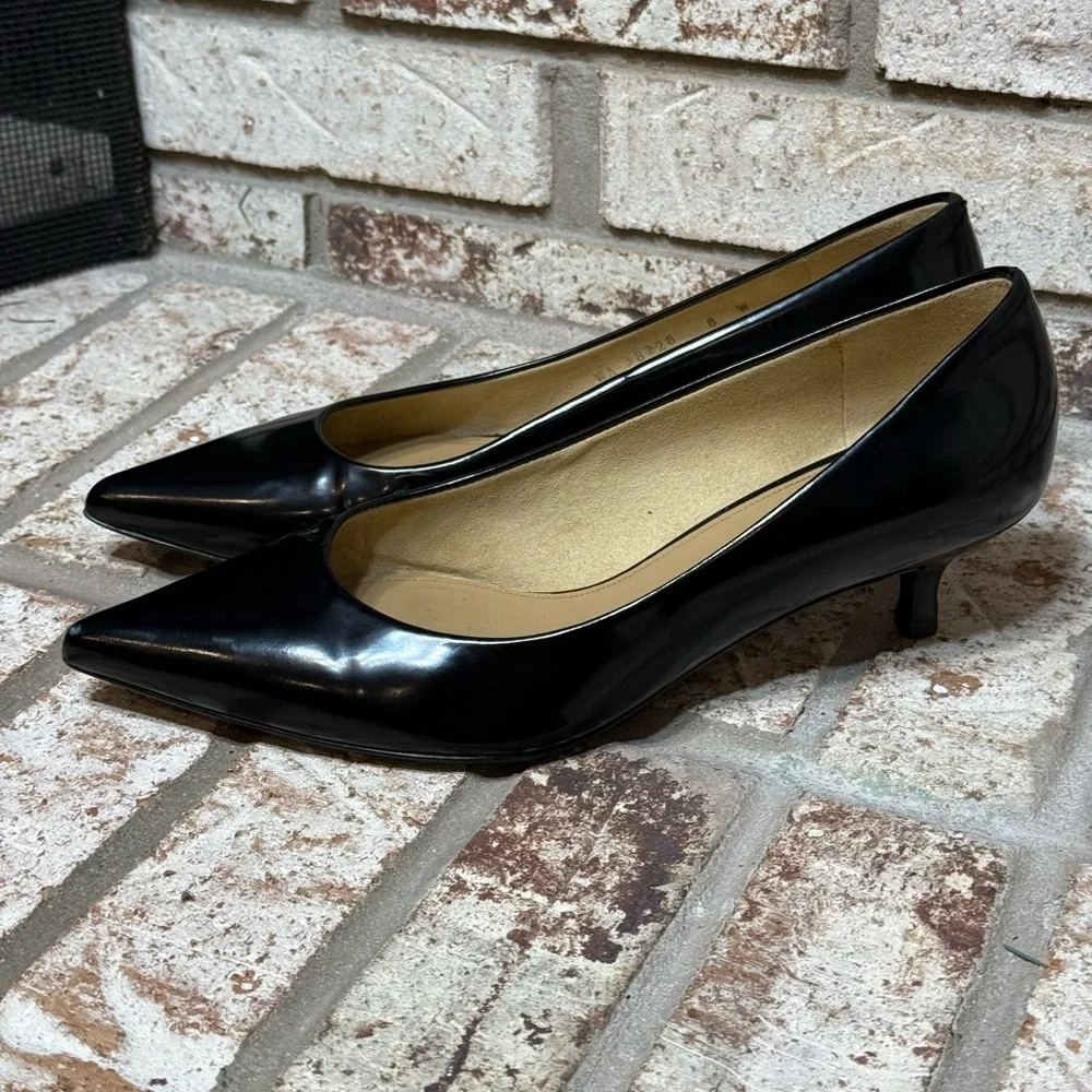 Coach Black Patent Leather Kitten Heels Pointed Toe Size 8 Worn Twice Like New - Picture 3 of 9